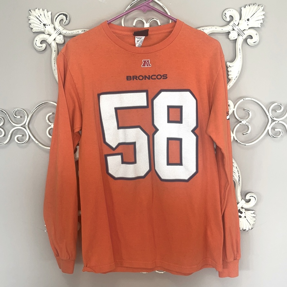 Men’s Von Miller Bronco long sleeve t-shirt.